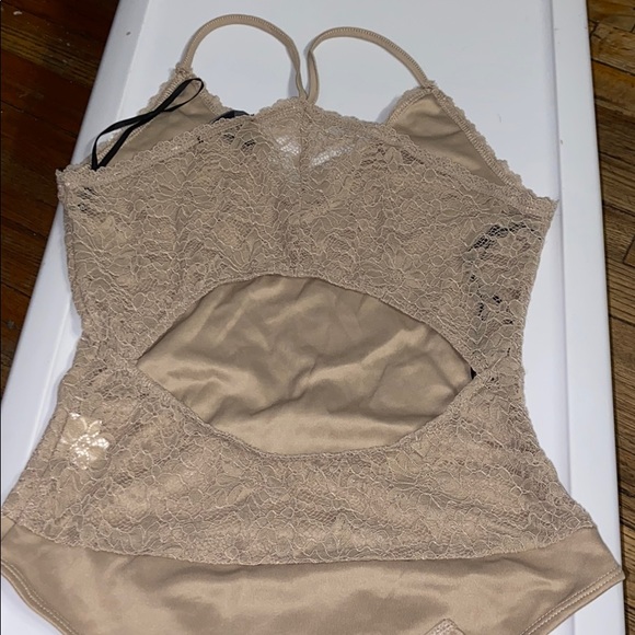 Lace body suit - Picture 3 of 5